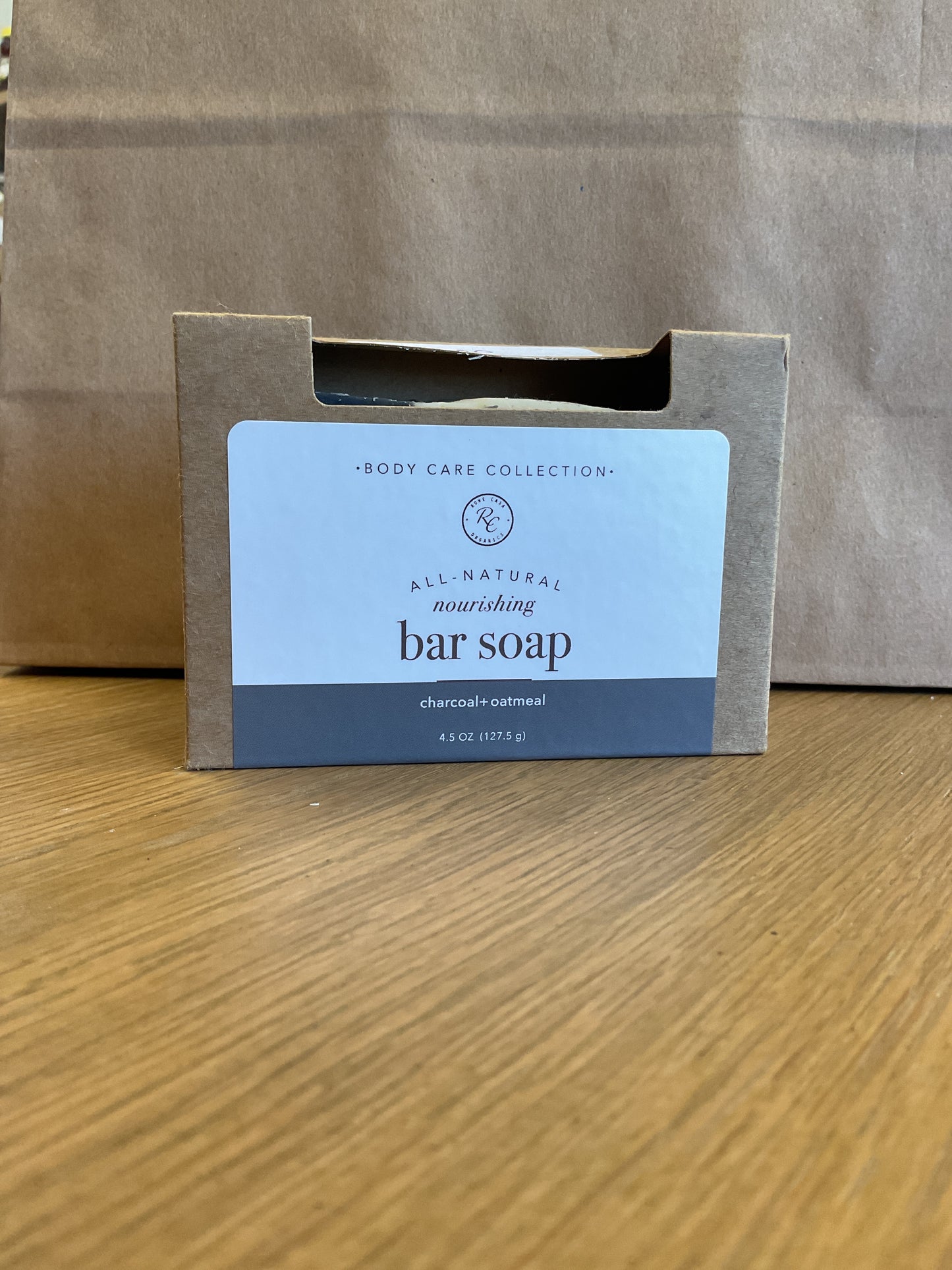 Bar soap charcoal & oatmeal