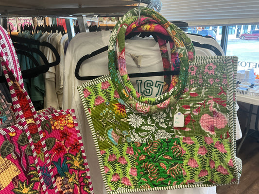 Tote bag